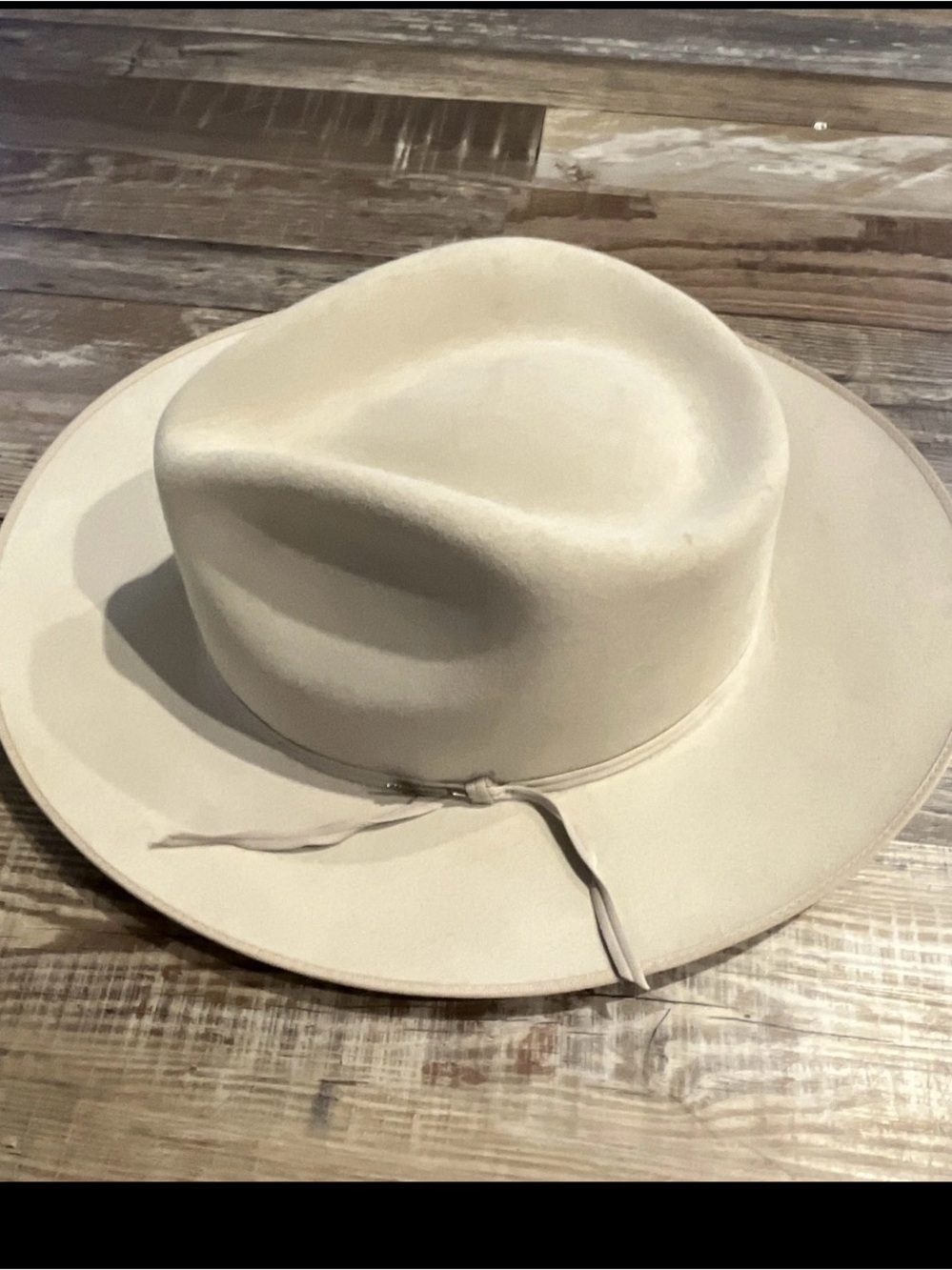 Stetson Gun Club used 7 5/8 or 61cm